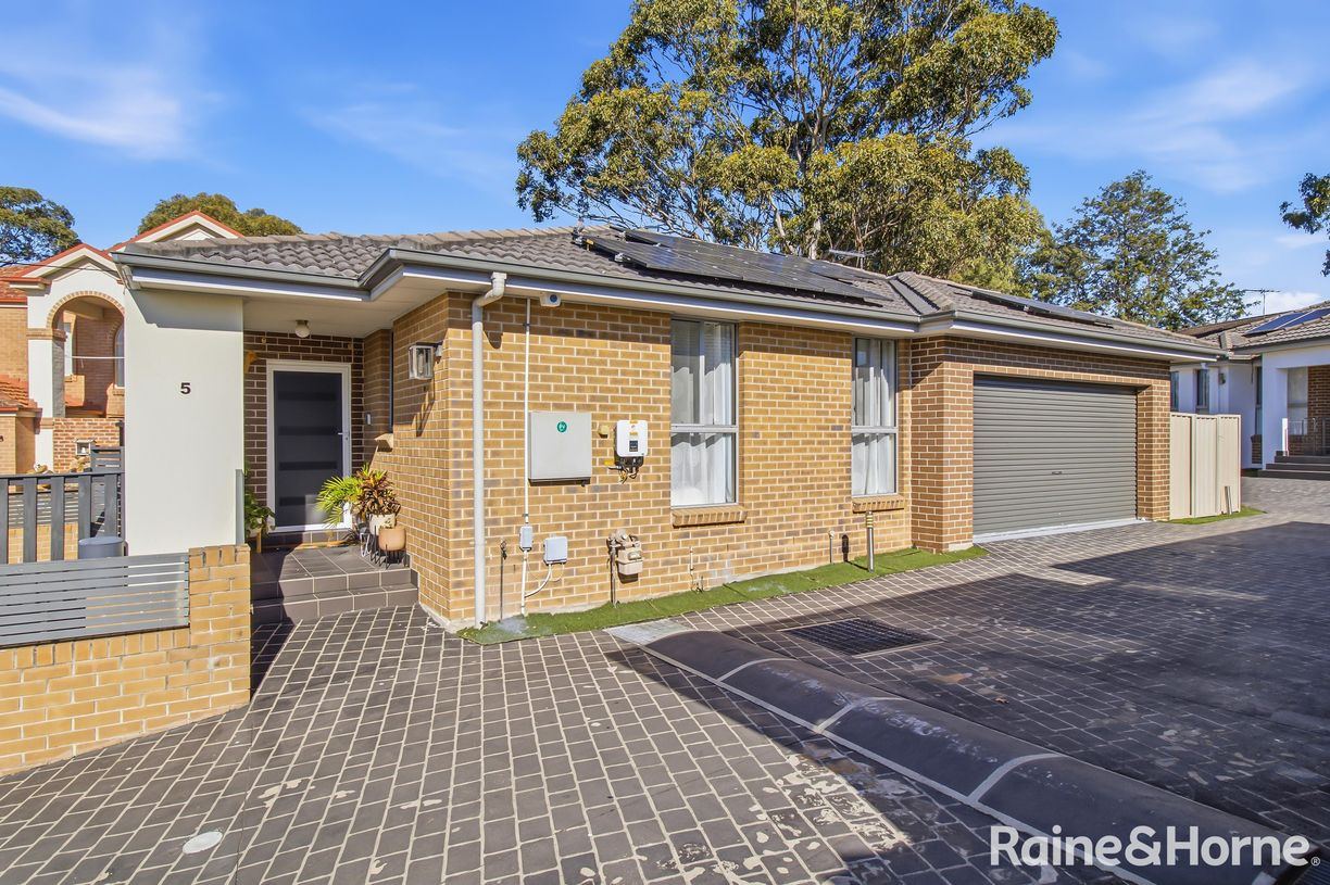 5/12 Dudley Avenue — photo from Raine & Horne Soultani Group Blacktown