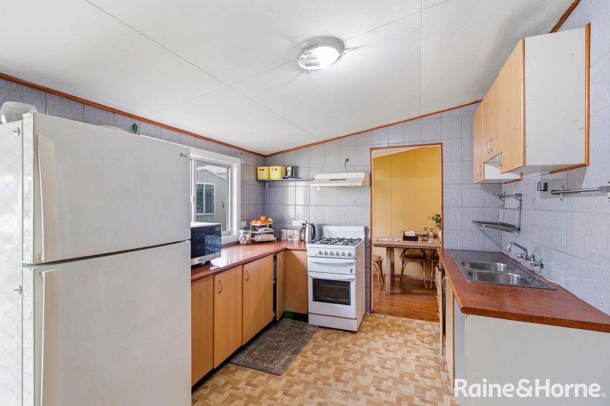 100 Stephen Street — photo 3 of 17