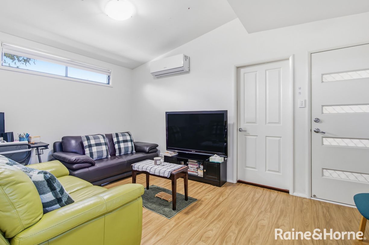 12 & 12a Woodside Avenue — photo 11 of 18