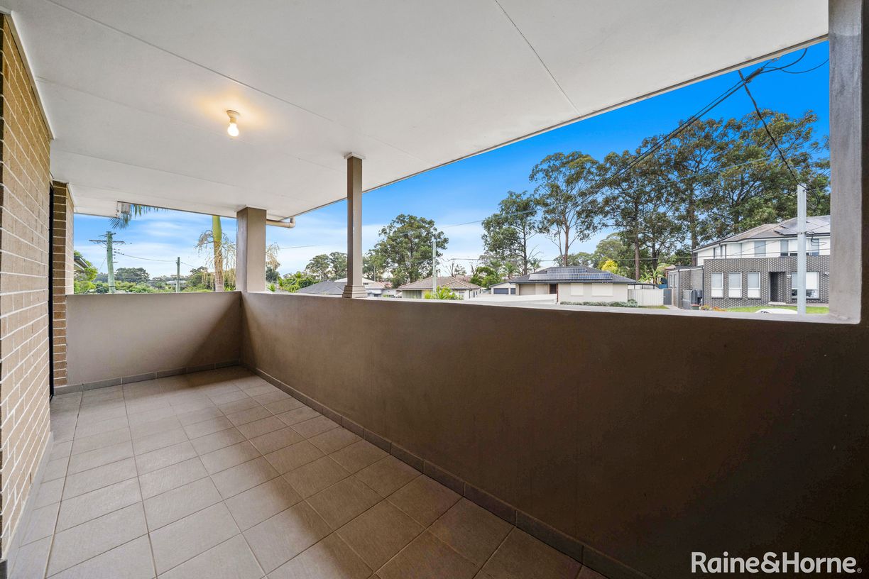51 Kurrajong Crescent — photo 11 of 15