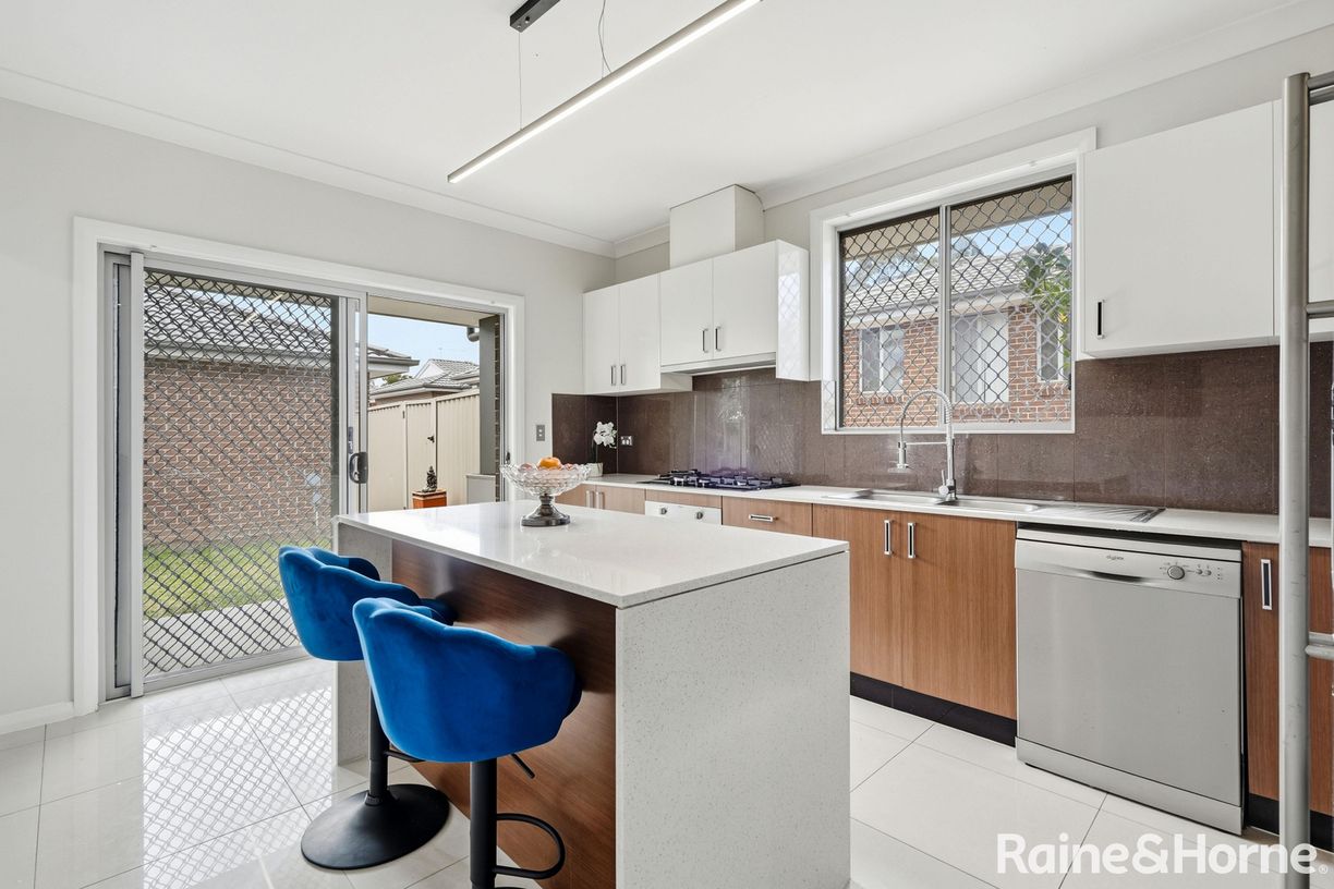 3/59 Cambridge Street — photo 2 of 13