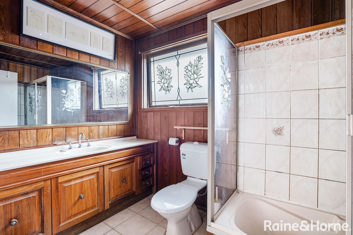 25 Jindalla Crescent — photo 8 of 13