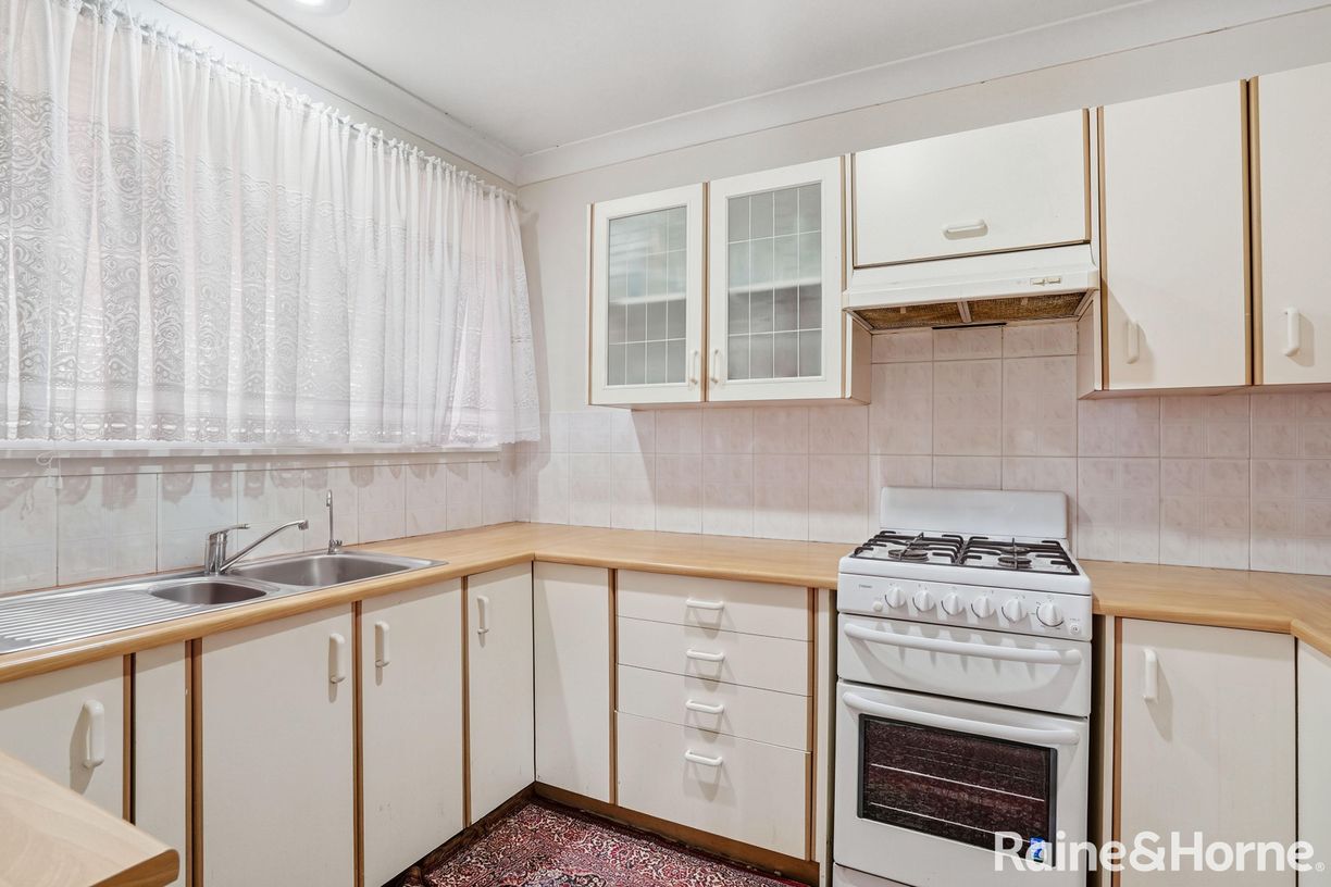 25 Jindalla Crescent — photo 3 of 13