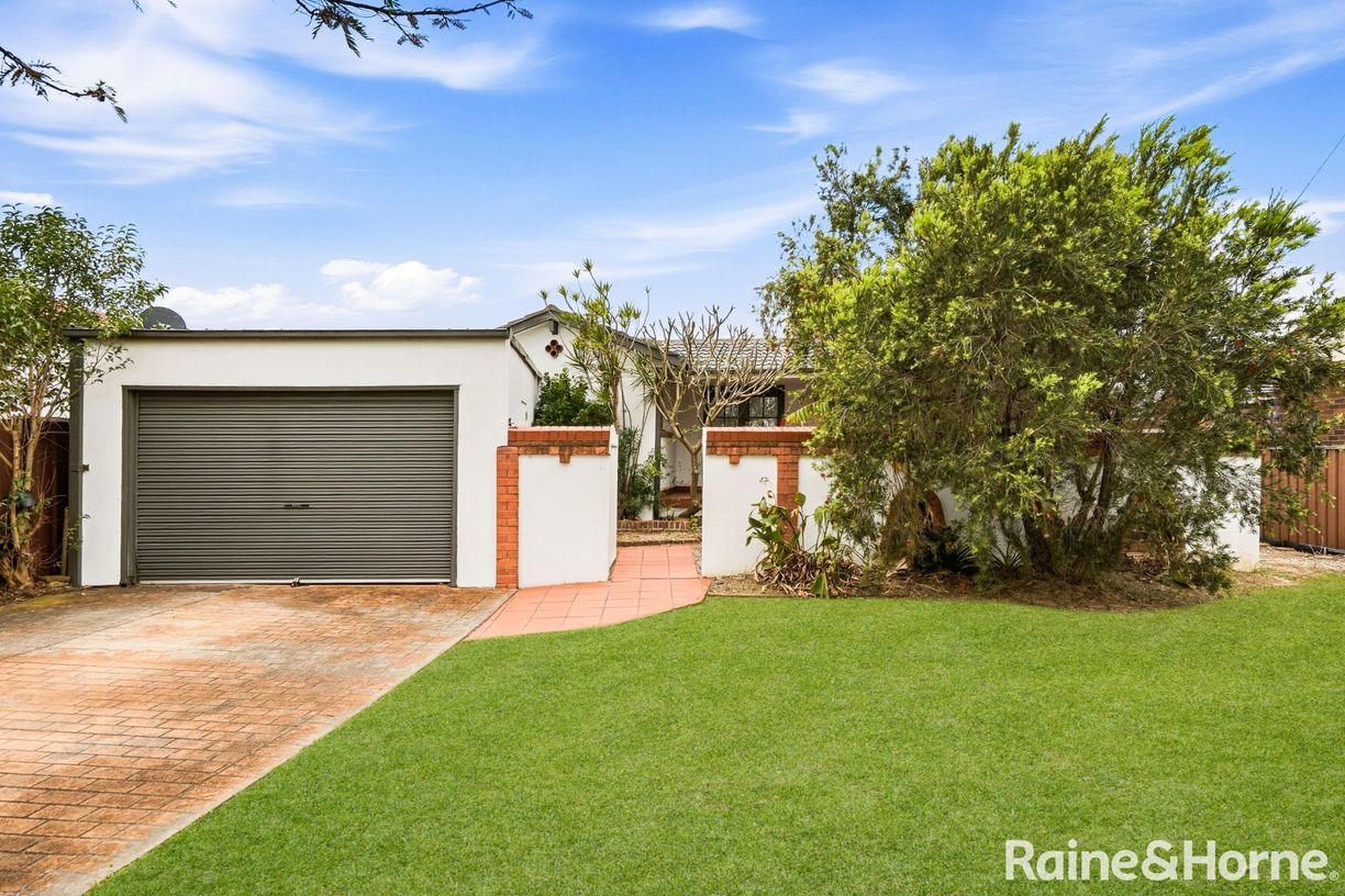 25 Jindalla Crescent — photo 2 of 13