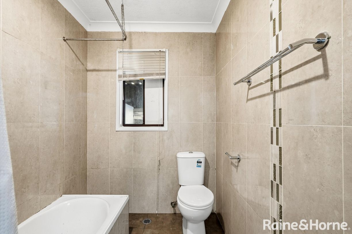 24 Bougainville Road — photo 8 of 13