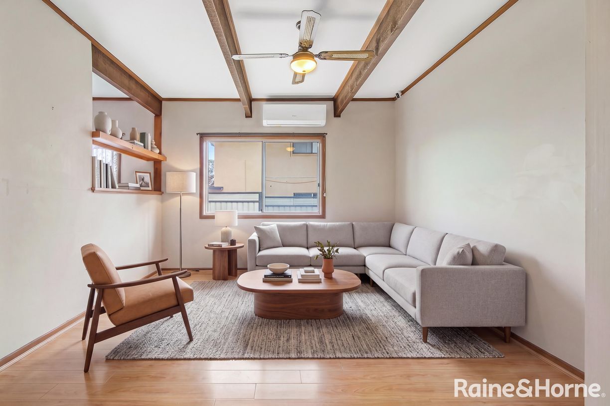 117 Flushcombe Road — photo 3 of 13