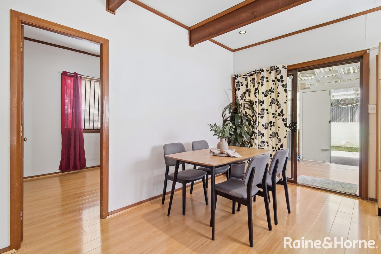 117 Flushcombe Road — photo 4 of 13