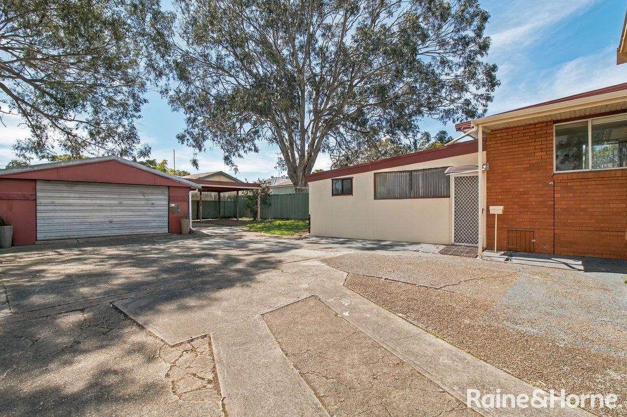 34 Pelleas Street — photo 12 of 16