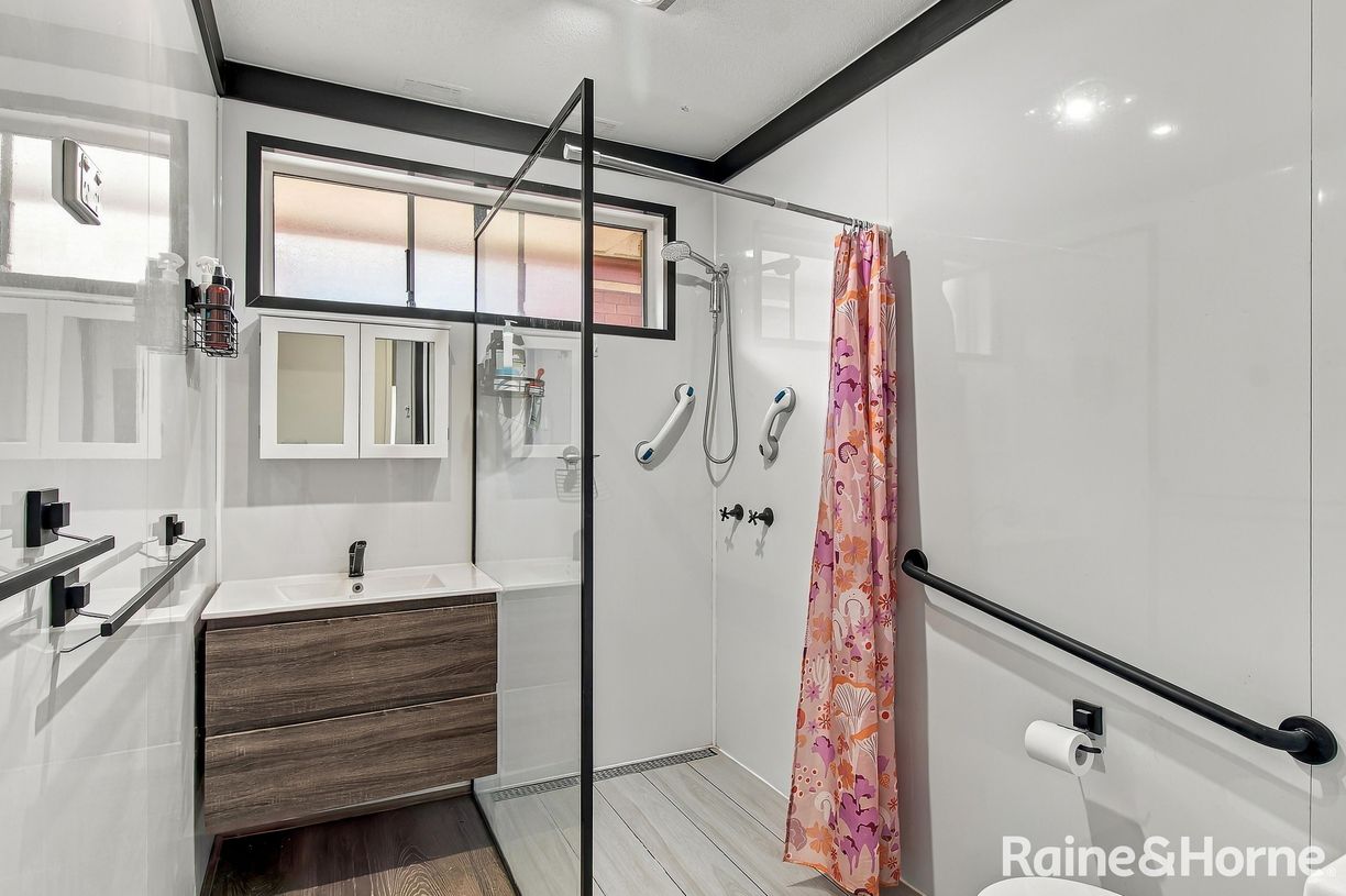 34 Pelleas Street — photo 9 of 16