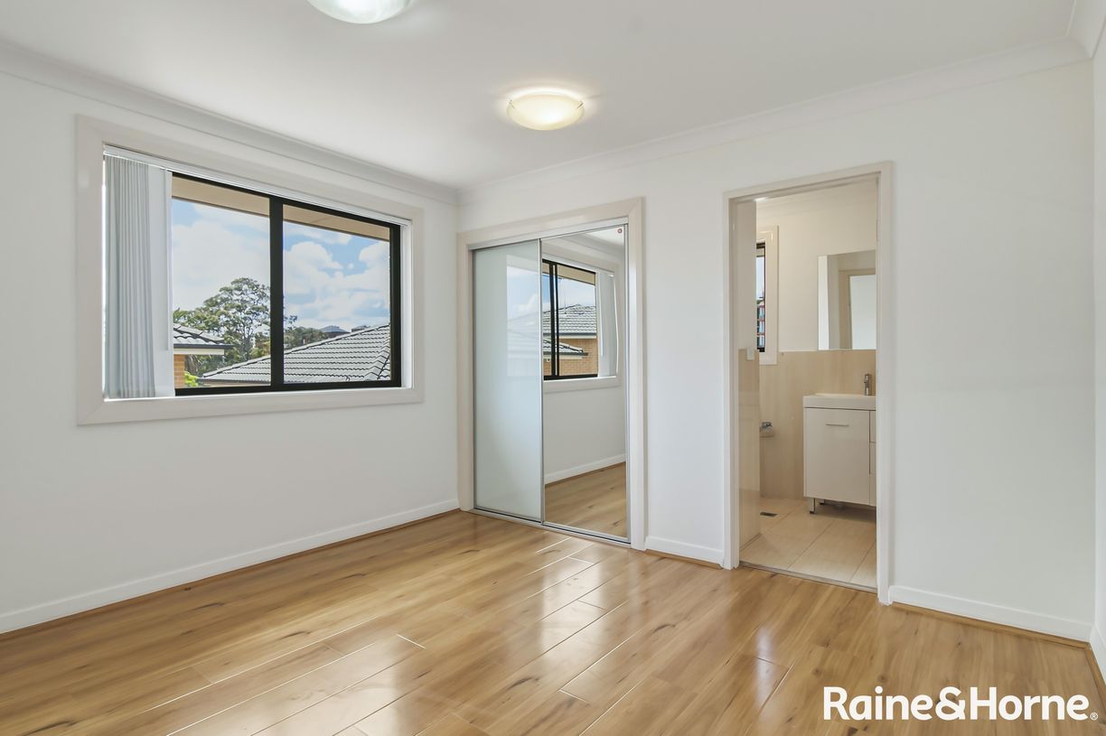 4/1-5 Carinya Street — photo 4 of 11