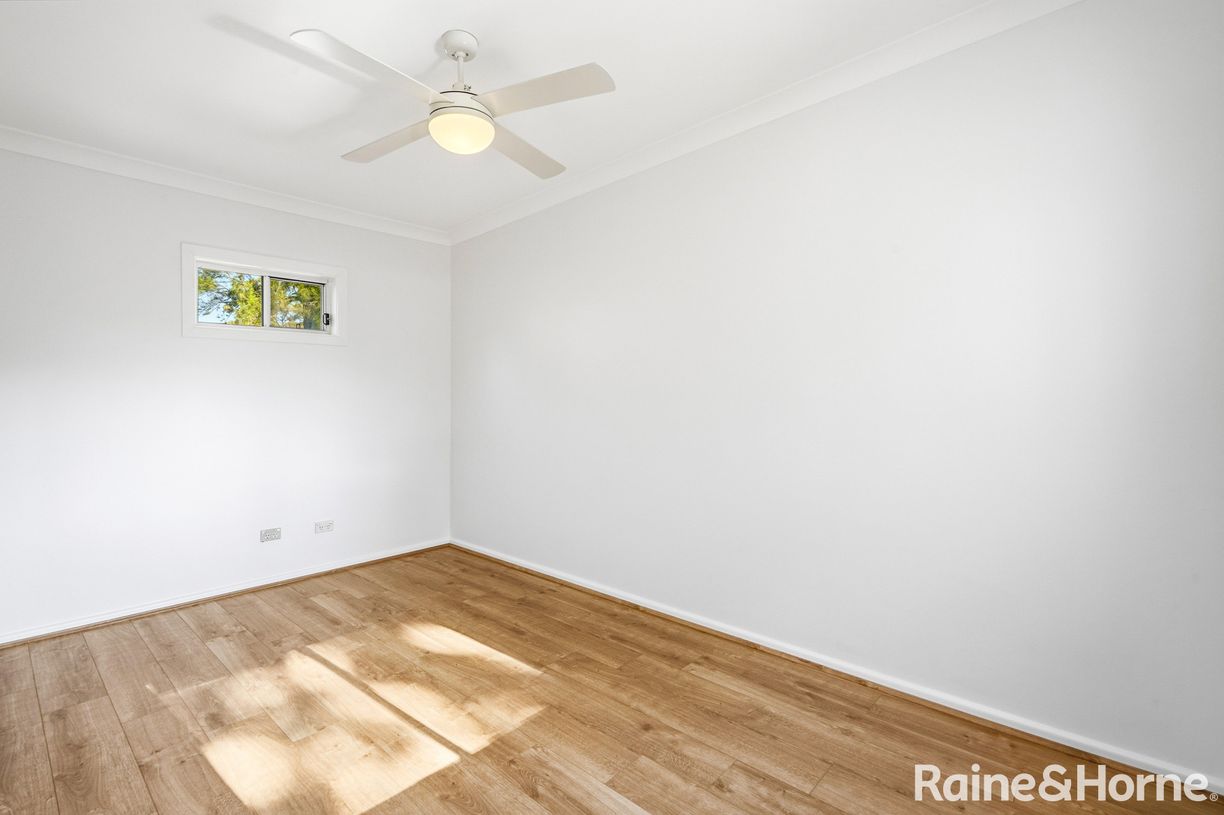 12 Selby Place — photo 8 of 13