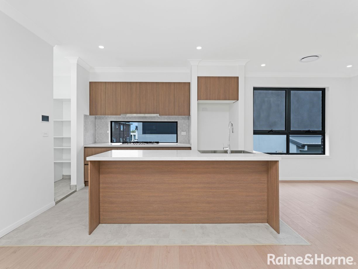 2 Solomon Street — photo 3 of 11