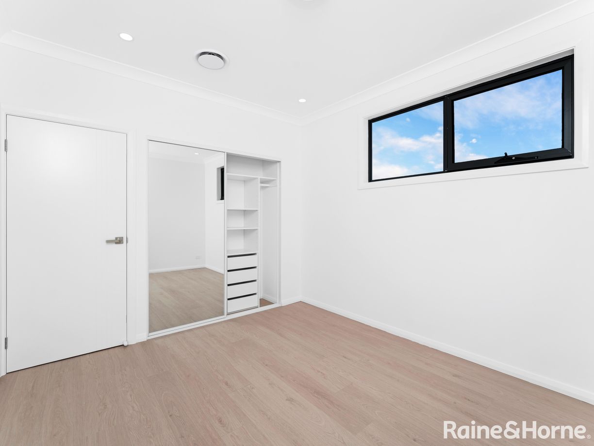 2 Solomon Street — photo 7 of 11