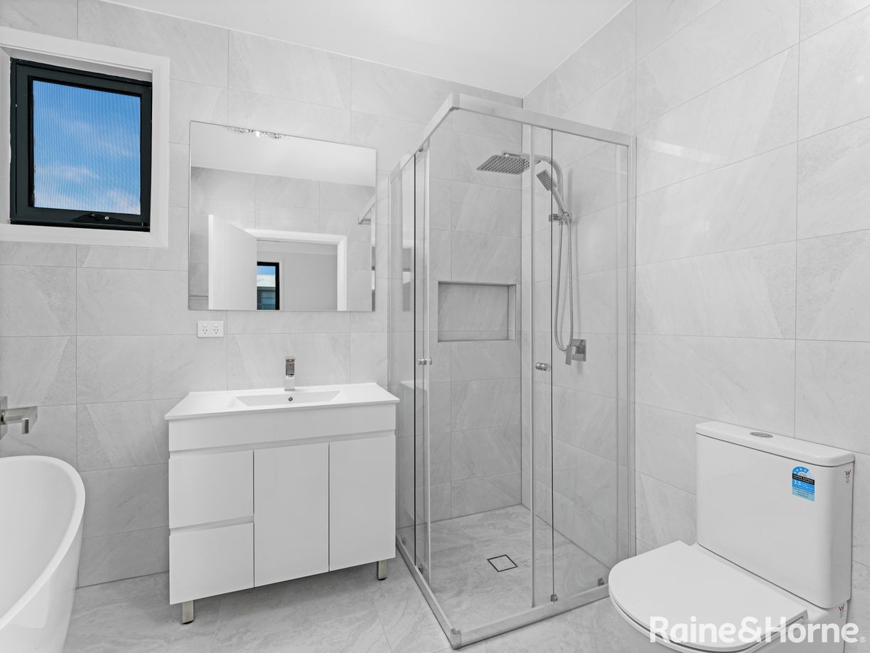 2 Solomon Street — photo 8 of 11