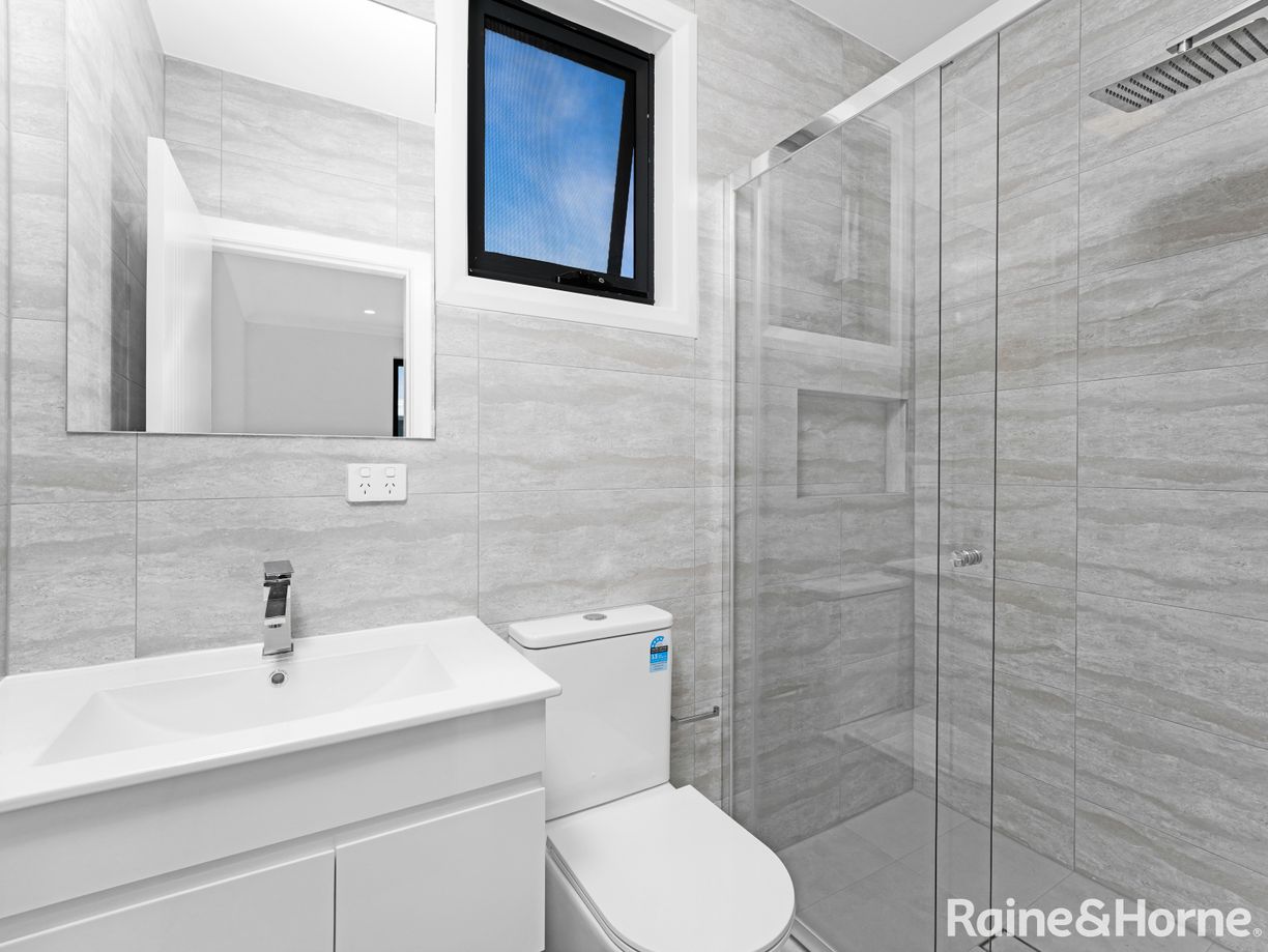 2 Solomon Street — photo 9 of 11