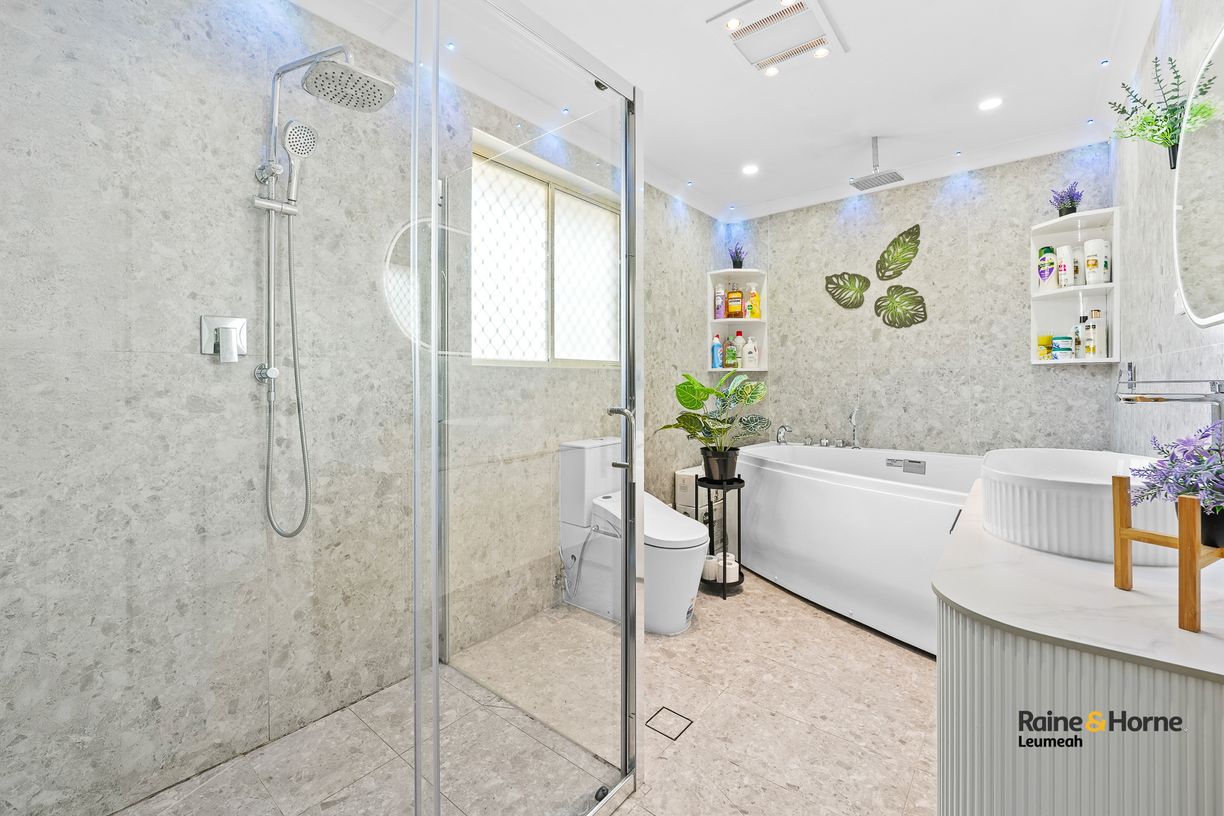 2/12 Kitson Place — photo 7 of 14