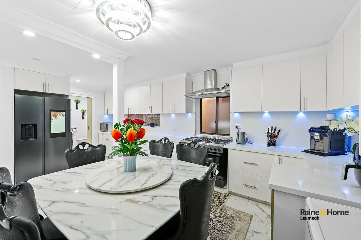 2/12 Kitson Place — photo 4 of 14