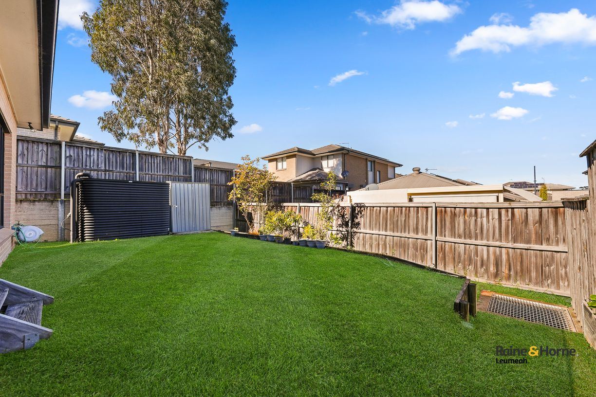 37 Ben Lomond Road — photo 10 of 14