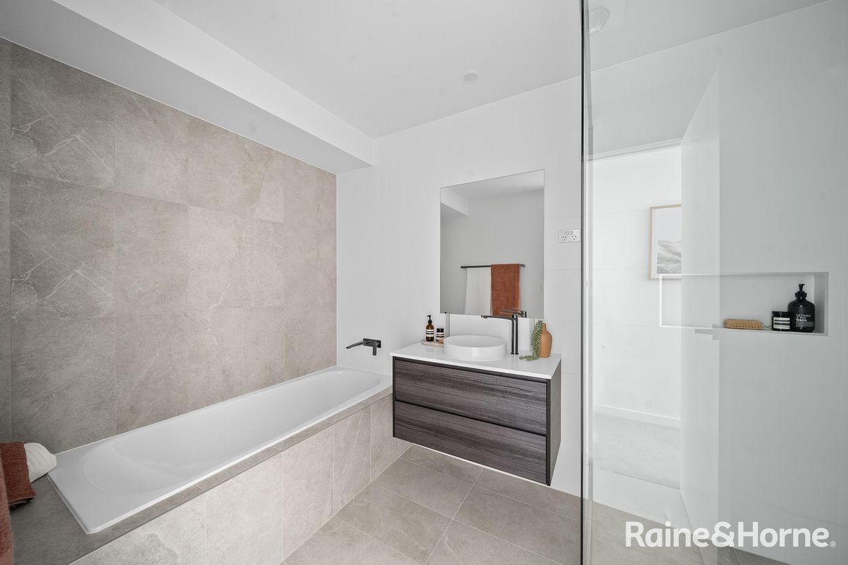 7/15 Romano Street — photo 17 of 21