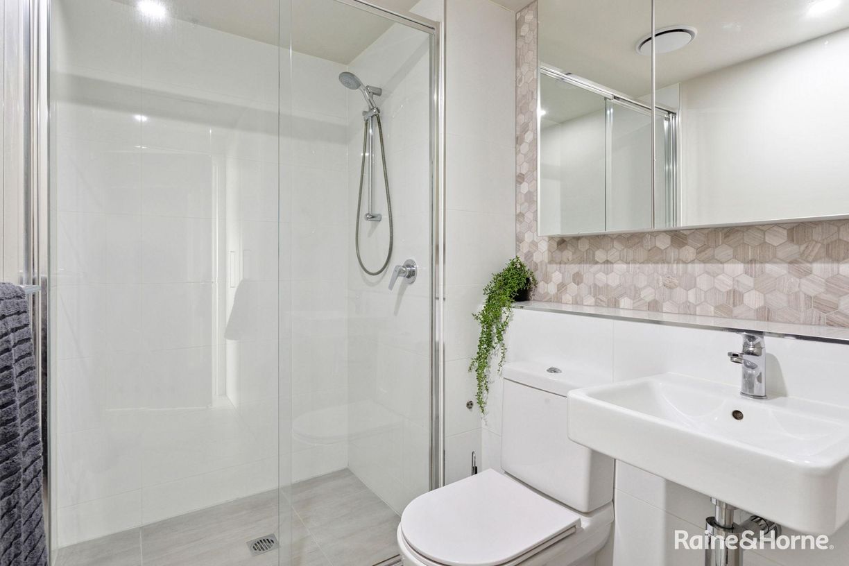 236/325 Anketell Street — photo 7 of 11