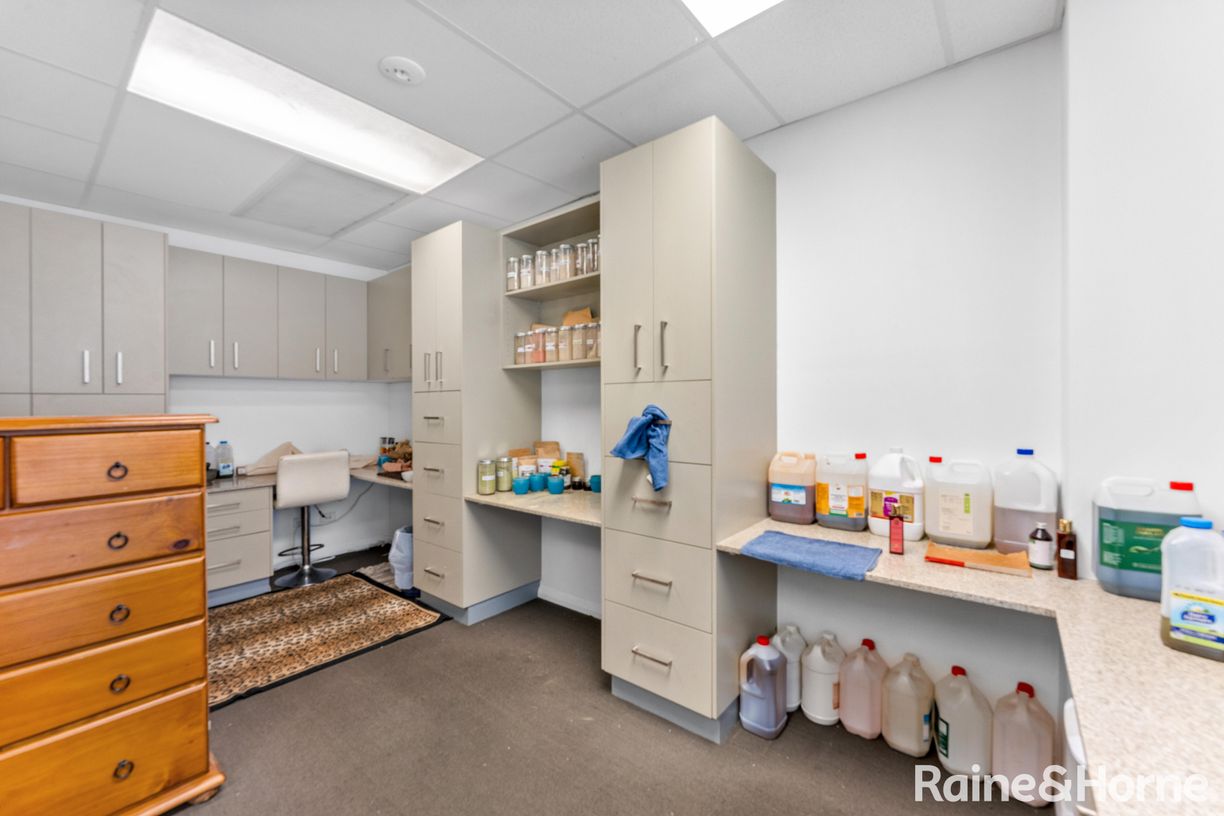 85 Anthony Rolfe Avenue — photo 4 of 20