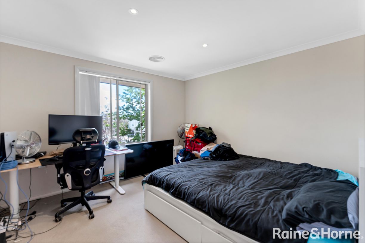 85 Anthony Rolfe Avenue — photo 10 of 20