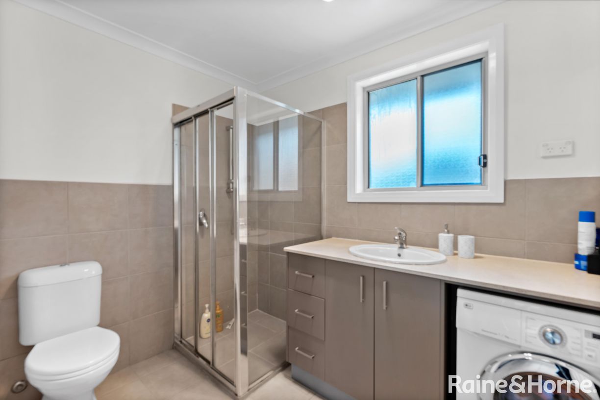 85 Anthony Rolfe Avenue — photo 19 of 20