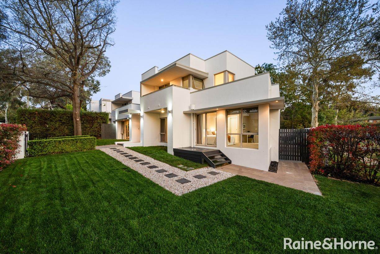 47 Gawler Crescent — photo 2 of 24