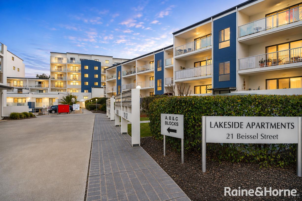 53C/21 Beissel Street — photo from Raine & Horne Gungahlin