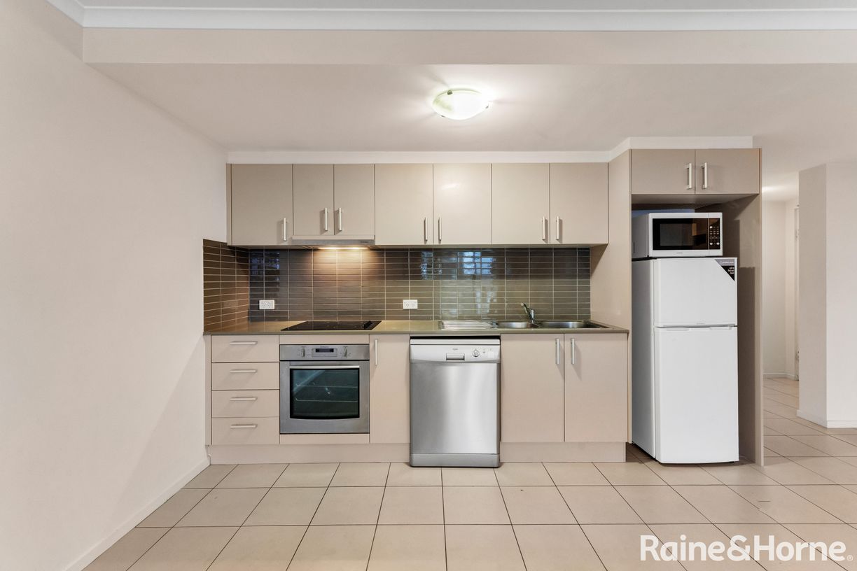 53C/21 Beissel Street — photo 8 of 11