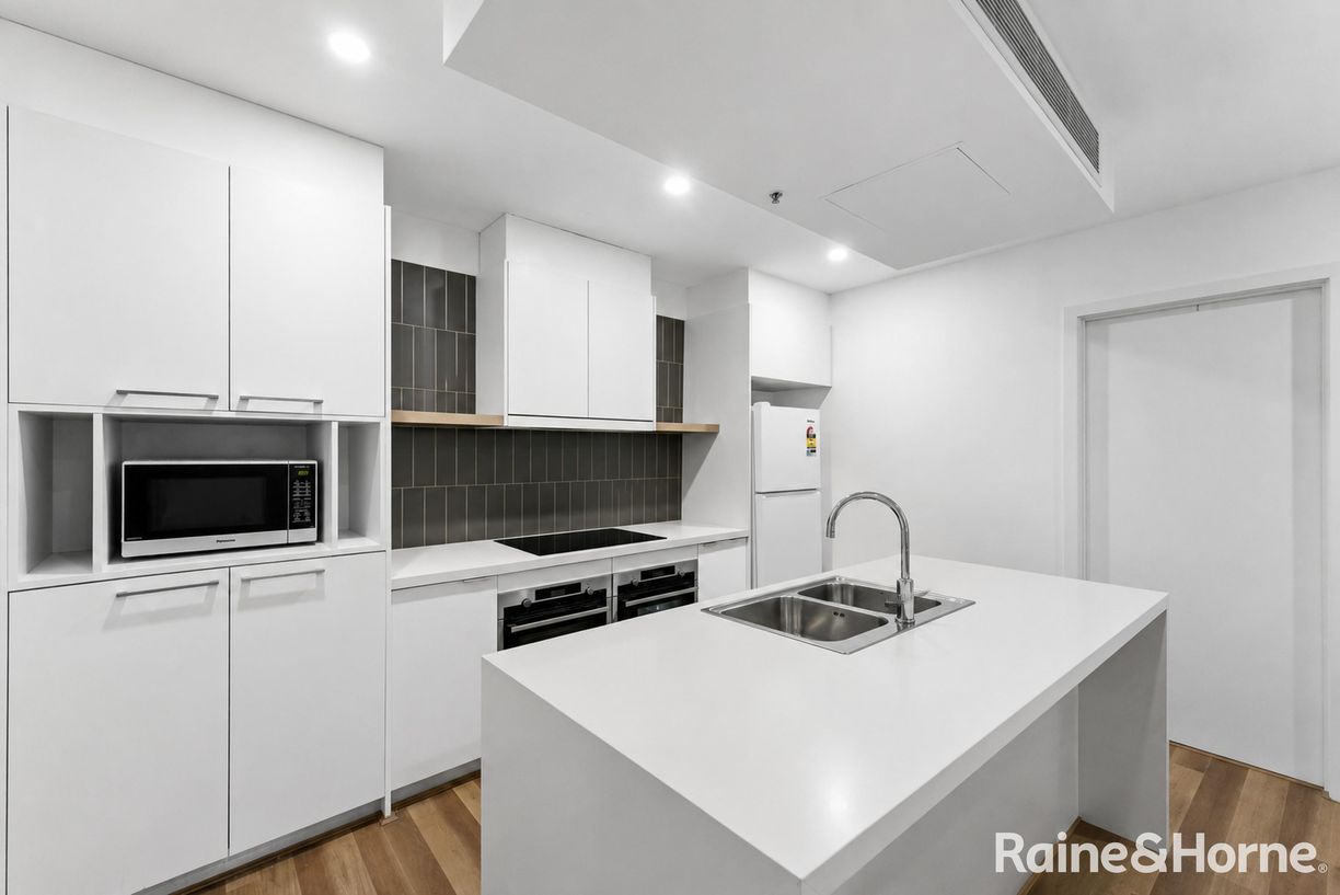 1210/2 Gribble Street — photo 3 of 18