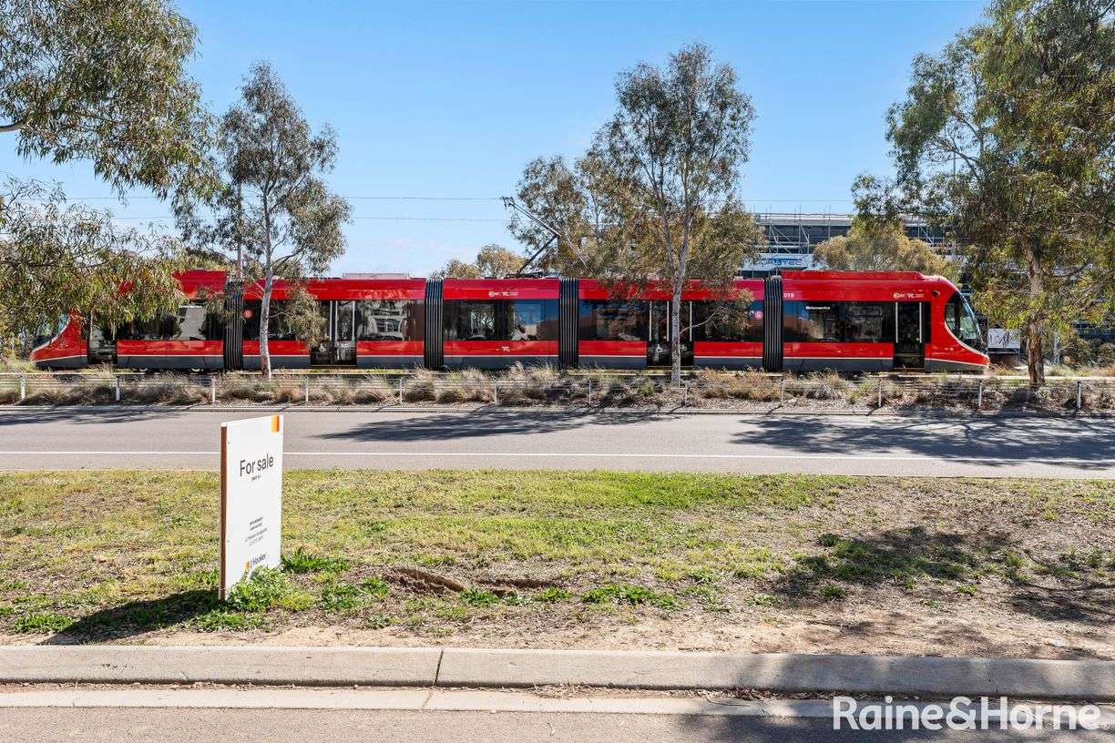 Light-Filled Living with Light Rail at Your Doorstep - 84/148 ...