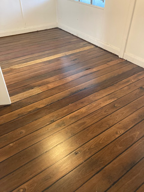 44 Woodford Street — photo 5 of 18