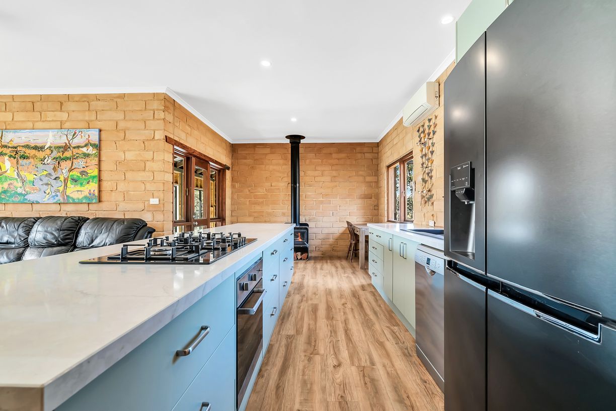 425 Tullymorgan Road — photo 7 of 30