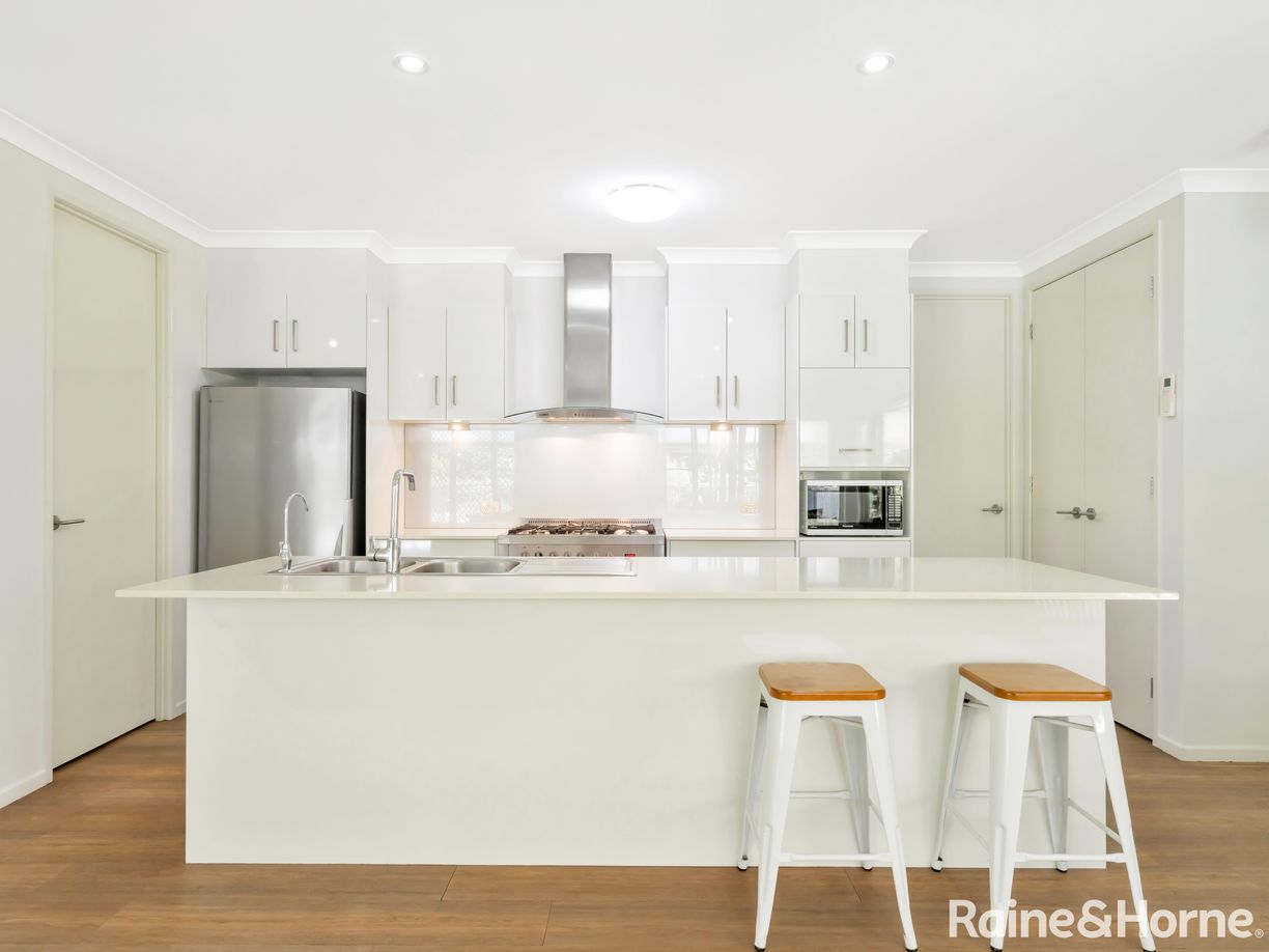 93 Emu Drive — photo 13 of 30