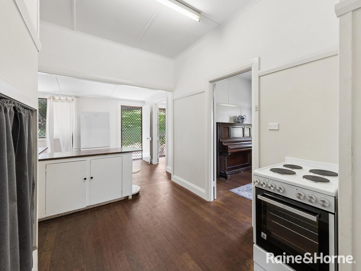 33 Grafton Street — photo 11 of 28