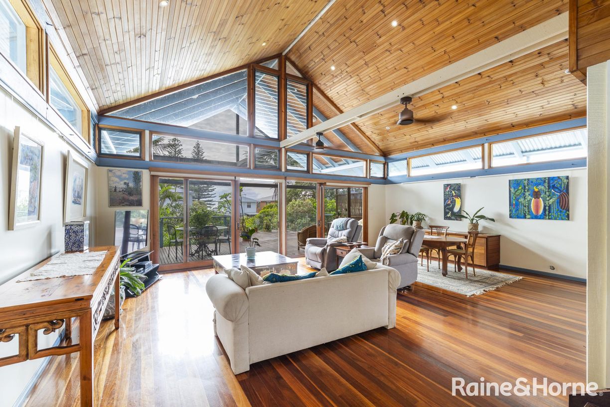 11 Honeysuckle Street — photo 2 of 30