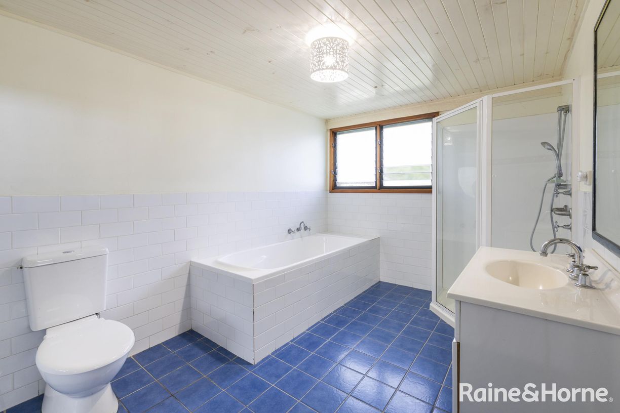 11 Honeysuckle Street — photo 11 of 30