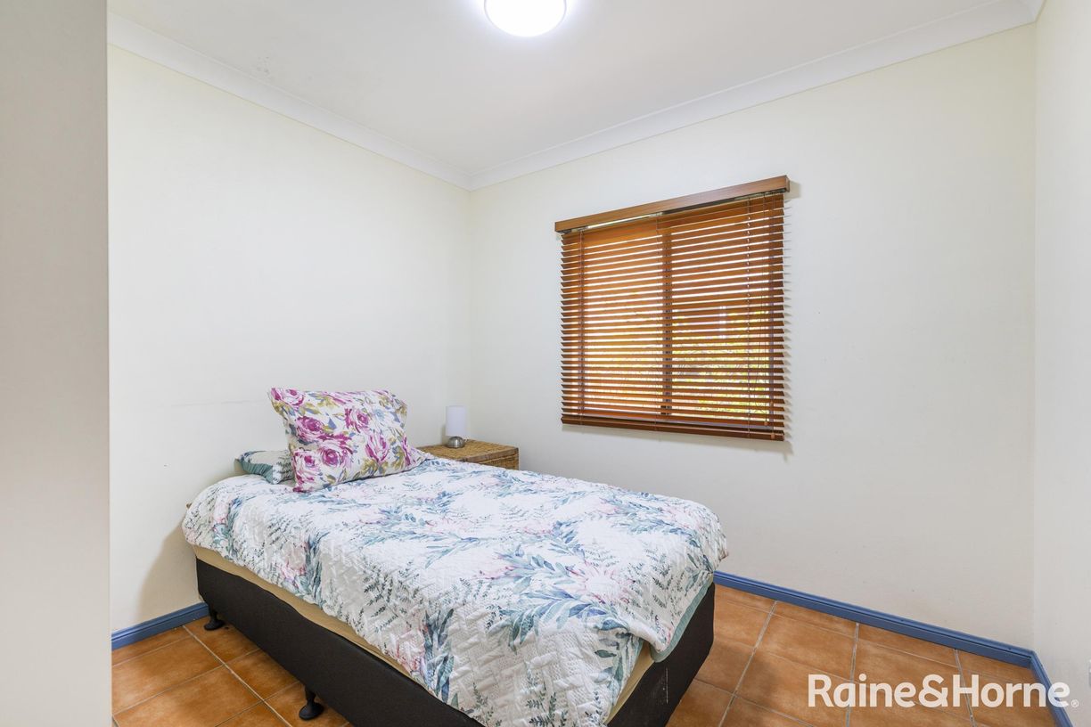 11 Honeysuckle Street — photo 21 of 30