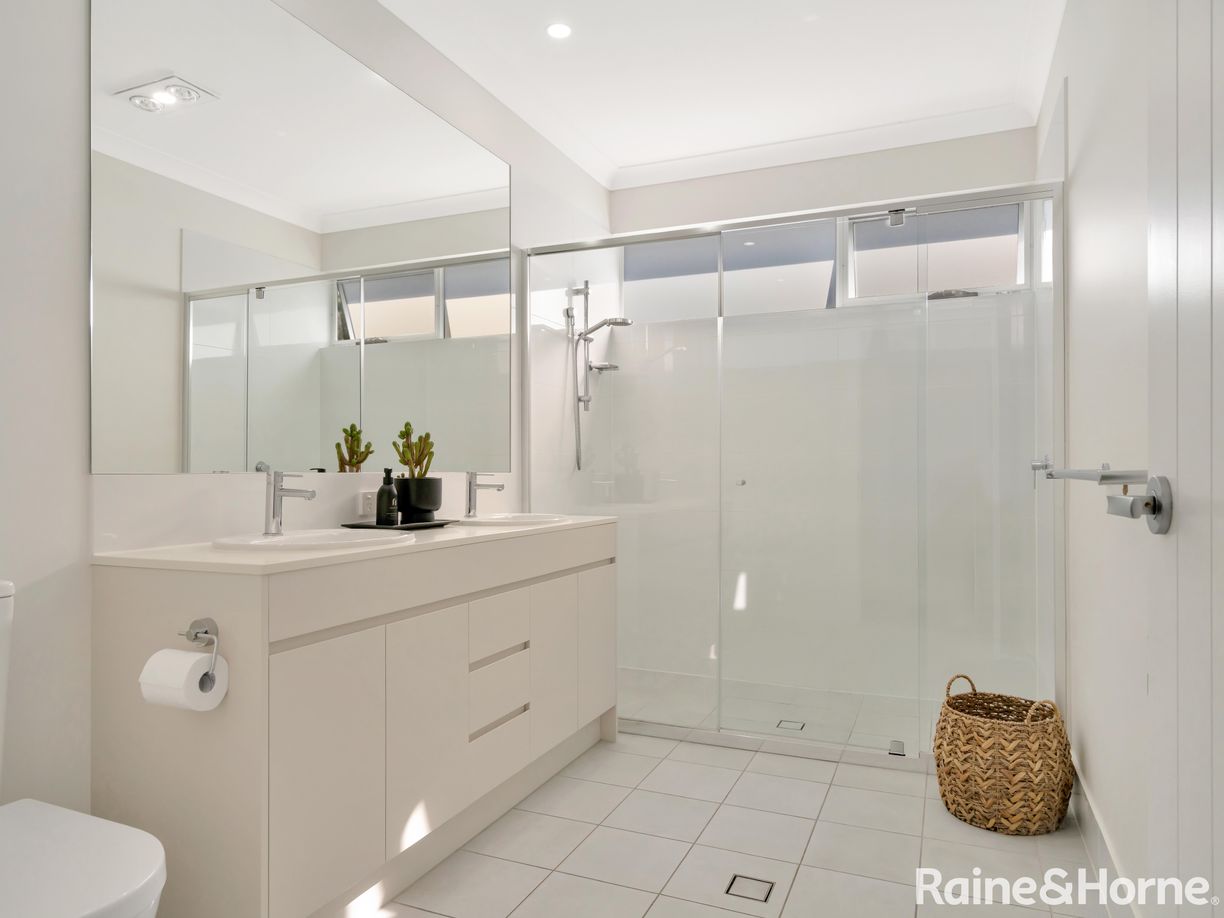 216/85 Sheehans Lane — photo 6 of 18