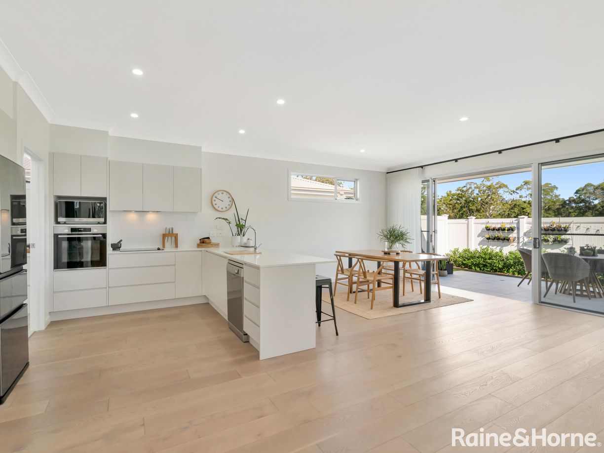 216/85 Sheehans Lane — photo 10 of 18