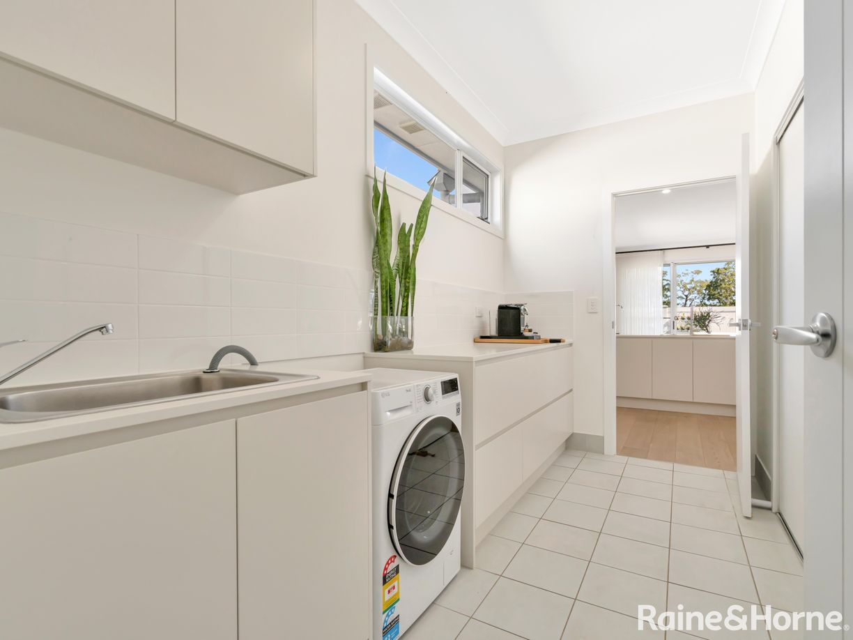 216/85 Sheehans Lane — photo 9 of 18