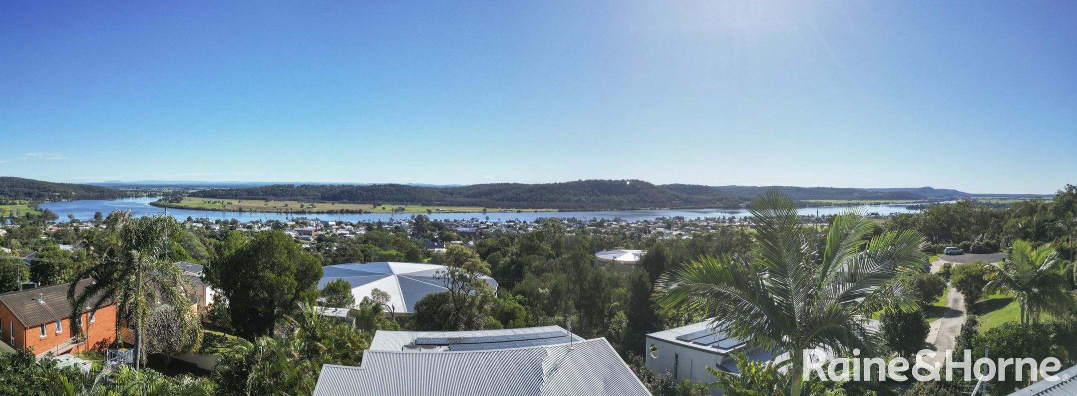 5/21-23 Riverwood Terrace — photo from Raine & Horne Maclean | Yamba | Iluka