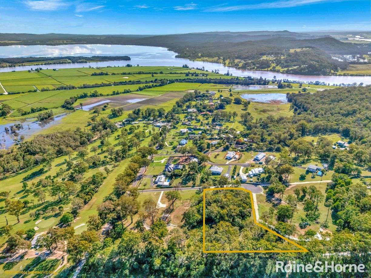 8 Clunes Close — photo from Raine & Horne Maclean | Yamba | Iluka