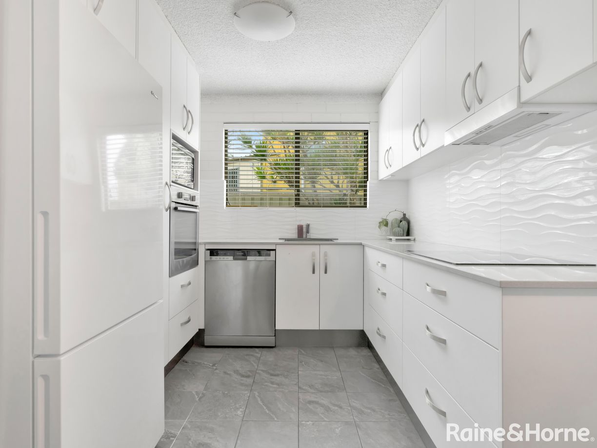 2/67 Wooli Street — photo 8 of 23