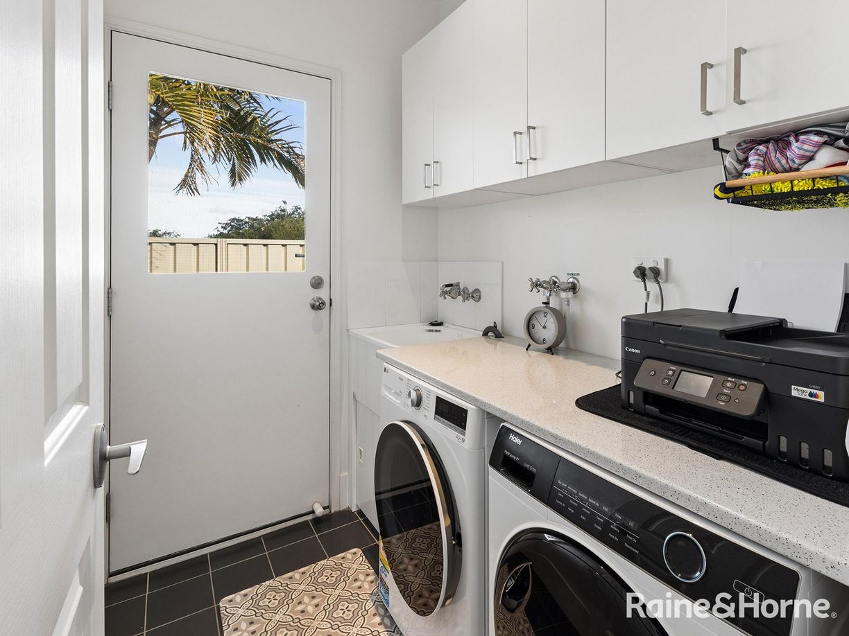 27 Scullin Street — photo 16 of 25