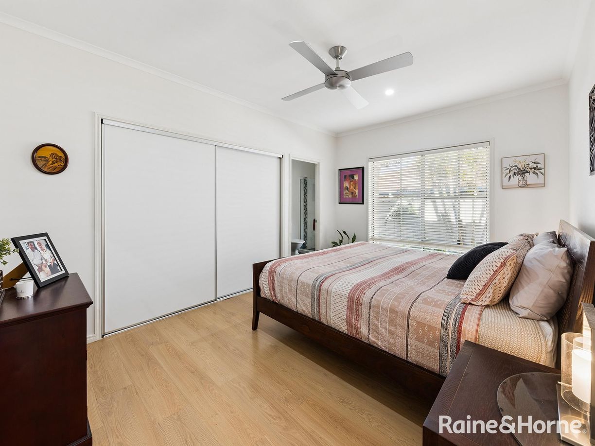 27 Scullin Street — photo 9 of 25