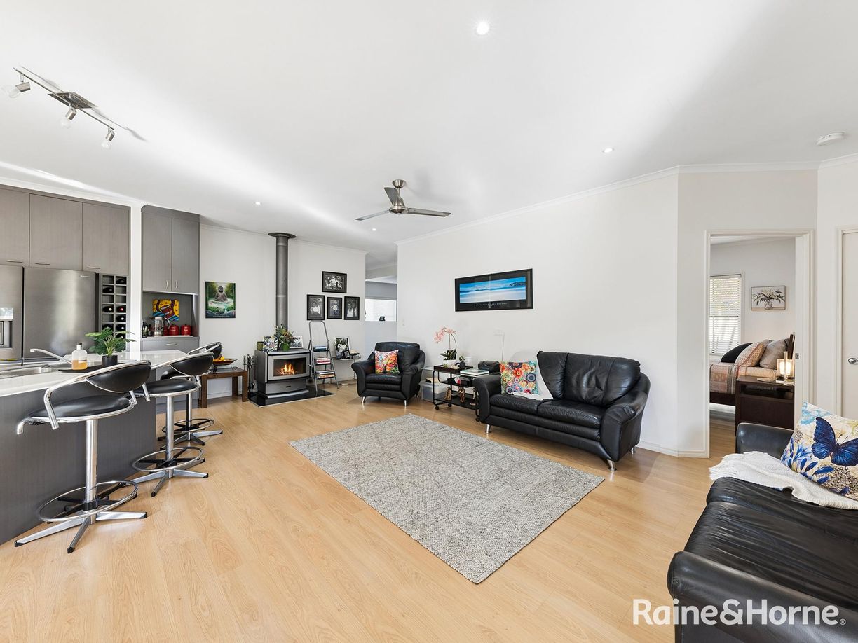 27 Scullin Street — photo 5 of 25