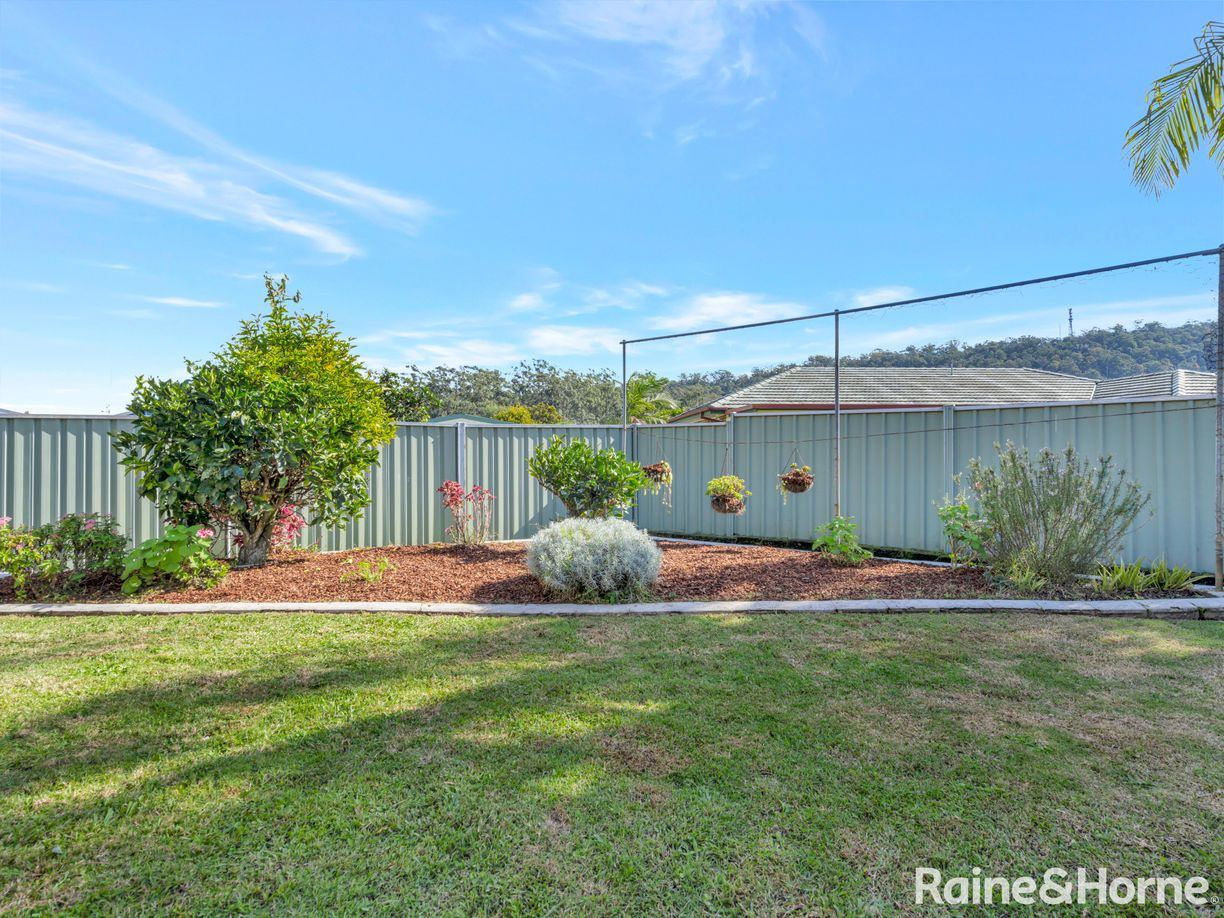 13 Purcell Crescent — photo 15 of 21