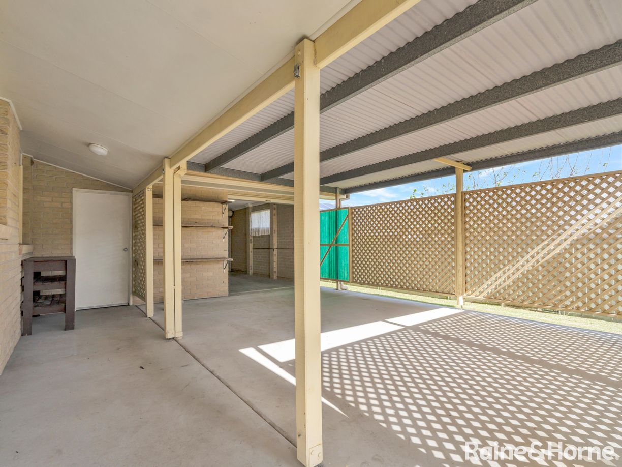 13 Purcell Crescent — photo 18 of 21